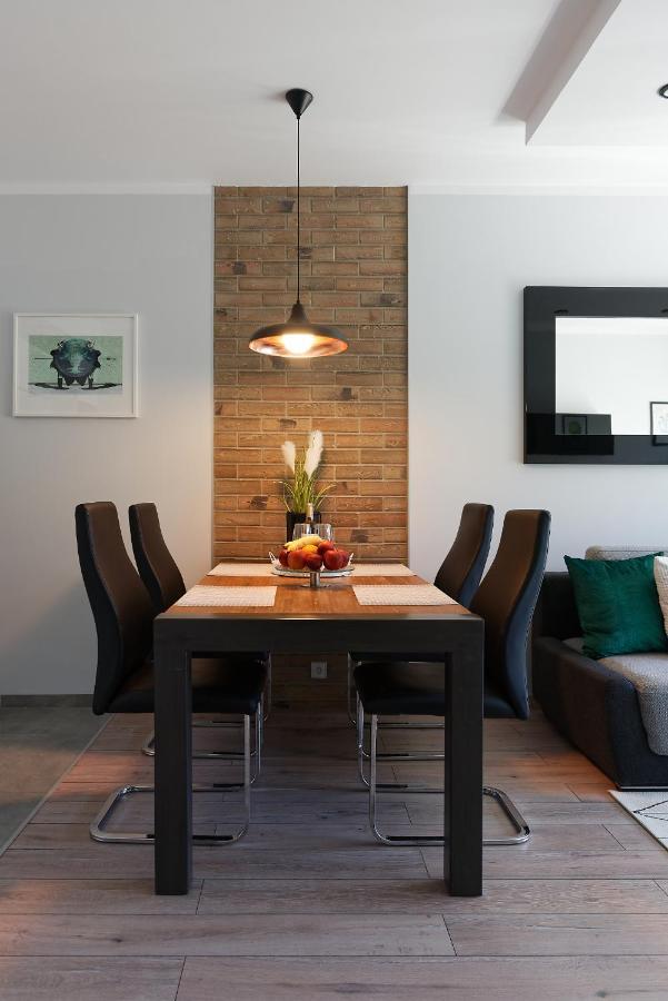 Art Apartament Parking By Impero พอซนาน ภายนอก รูปภาพ